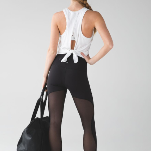 🆕   V Active Primier Athletic Mesh Leggings - Picture 1 of 8